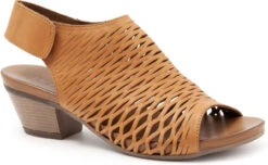 Bueno Women's Lacey -Famous Shoe Store bueno womens lacey tan b1926 253 69005.1658790993