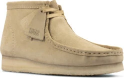 Clarks Men's Wallabee Boot 7 Clarks Men's Wallabee Boot -Famous Shoe Store clarks mens wallabee boot maple suede 26155516 57263.1652206110